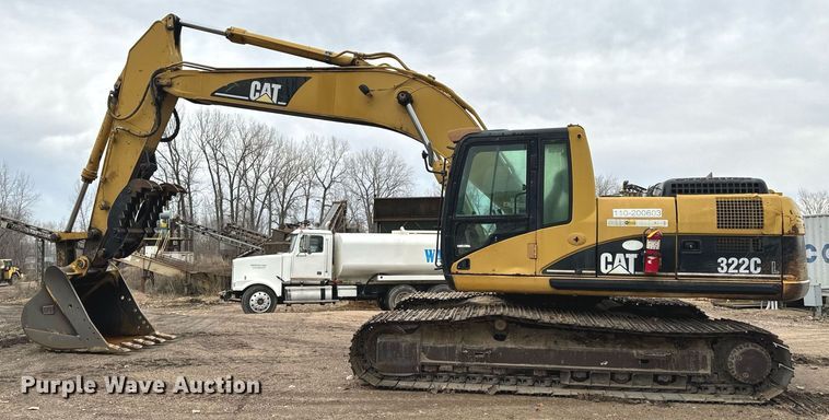 image for item NM9231 2002 Caterpillar 322C L excavator