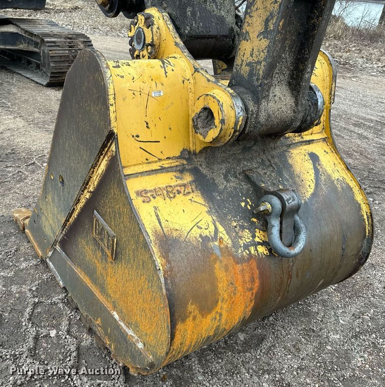image for item NM9231 2002 Caterpillar 322C L excavator