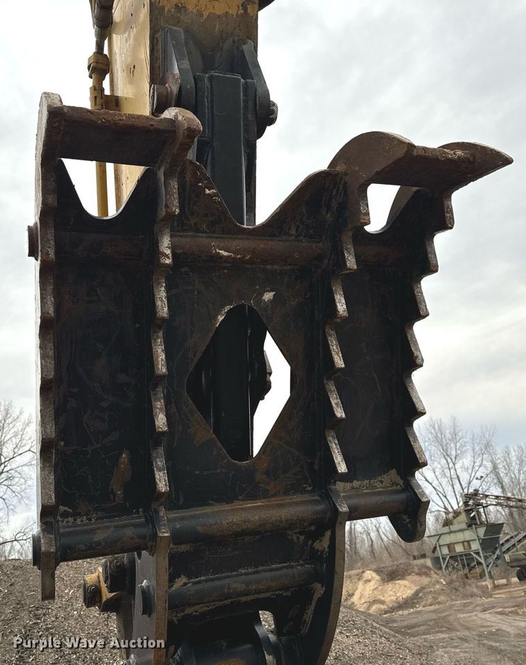 image for item NM9231 2002 Caterpillar 322C L excavator