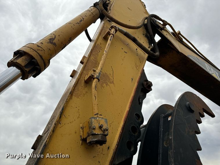 image for item NM9231 2002 Caterpillar 322C L excavator