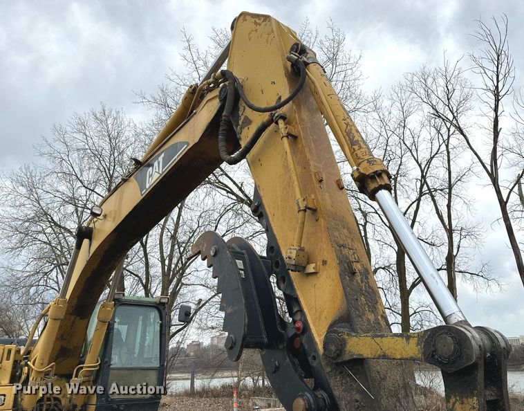 image for item NM9231 2002 Caterpillar 322C L excavator