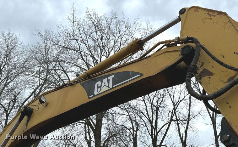 image for item NM9231 2002 Caterpillar 322C L excavator