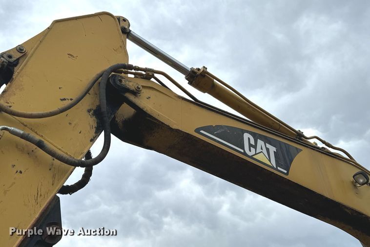 image for item NM9231 2002 Caterpillar 322C L excavator
