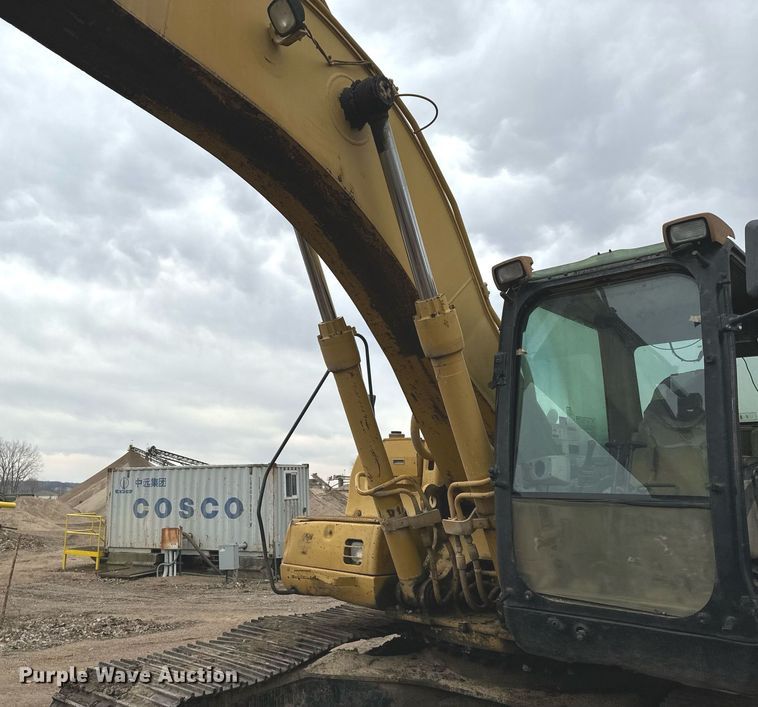 image for item NM9231 2002 Caterpillar 322C L excavator