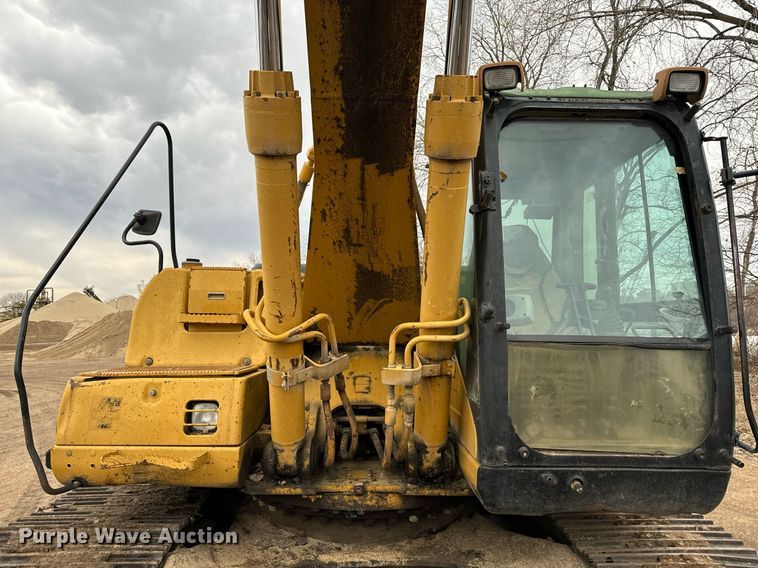 image for item NM9231 2002 Caterpillar 322C L excavator