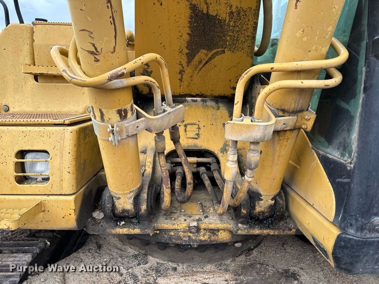image for item NM9231 2002 Caterpillar 322C L excavator