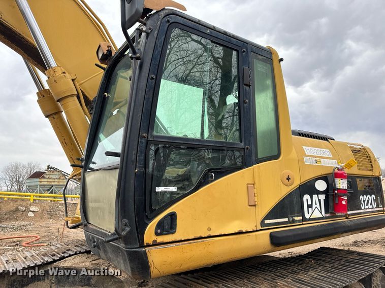 image for item NM9231 2002 Caterpillar 322C L excavator