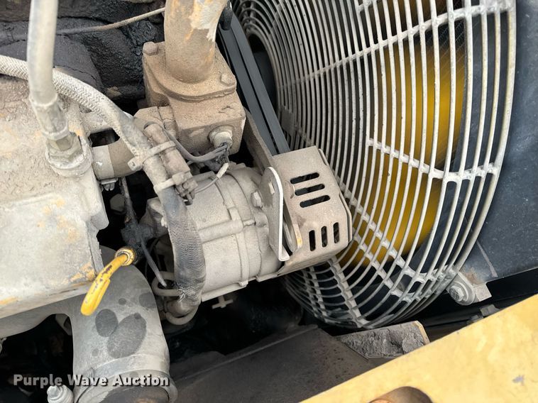 image for item NM9231 2002 Caterpillar 322C L excavator