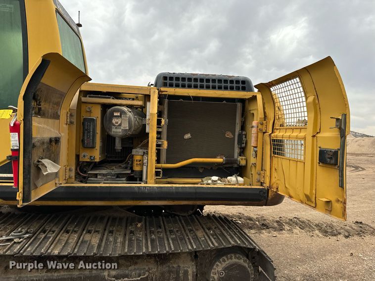 image for item NM9231 2002 Caterpillar 322C L excavator