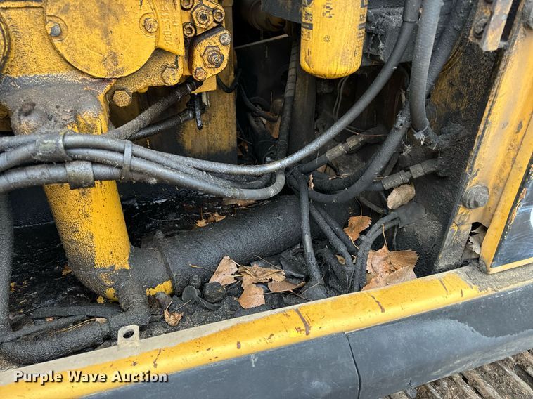 image for item NM9231 2002 Caterpillar 322C L excavator