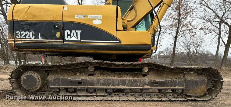 image for item NM9231 2002 Caterpillar 322C L excavator