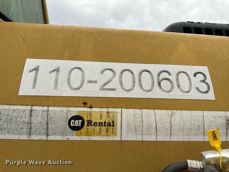 image for item NM9231 2002 Caterpillar 322C L excavator