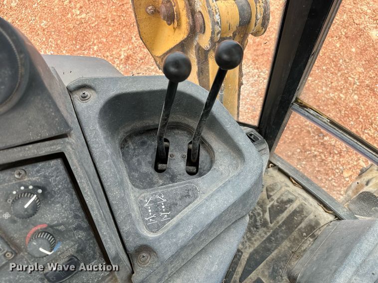 image for item NO9310 2011 John Deere 310J  backhoe