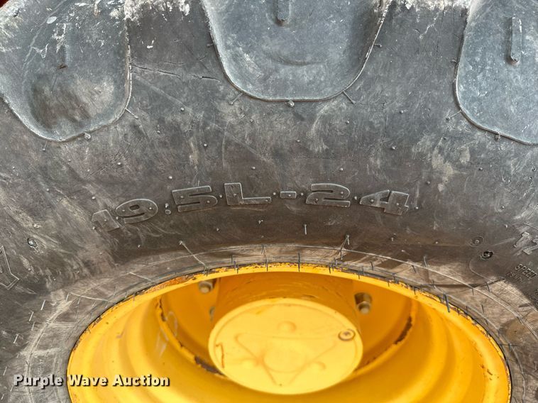 image for item NO9310 2011 John Deere 310J  backhoe