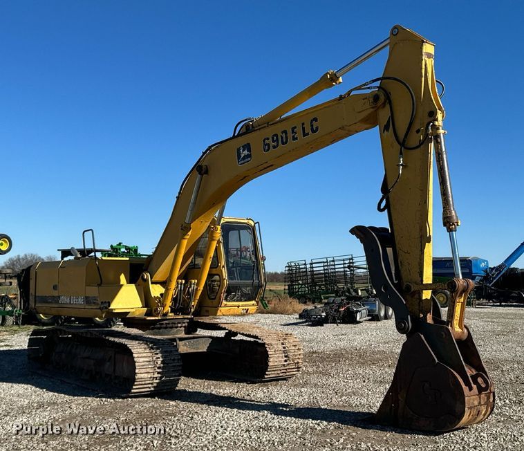 image for item OD9848 1998 John Deere 690E LC  excavator