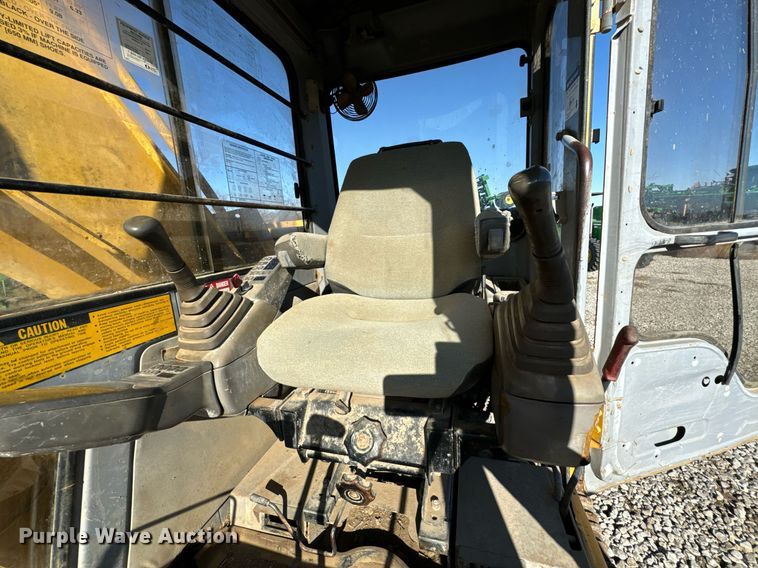 image for item OD9848 1998 John Deere 690E LC  excavator