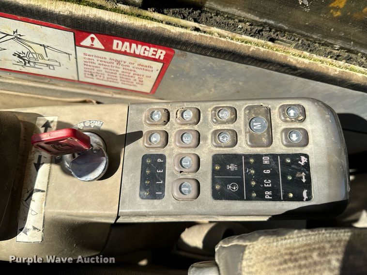 image for item OD9848 1998 John Deere 690E LC  excavator