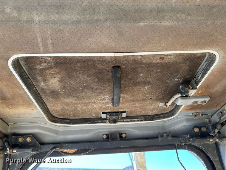 image for item OD9848 1998 John Deere 690E LC  excavator