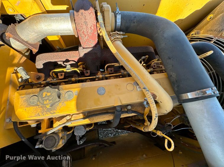 image for item OD9848 1998 John Deere 690E LC  excavator