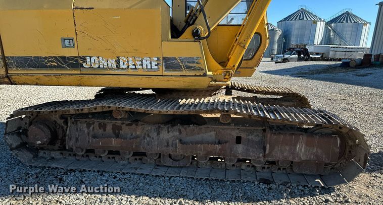 image for item OD9848 1998 John Deere 690E LC  excavator