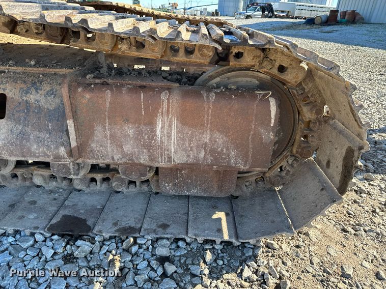 image for item OD9848 1998 John Deere 690E LC  excavator