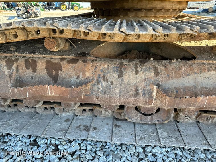 image for item OD9848 1998 John Deere 690E LC  excavator