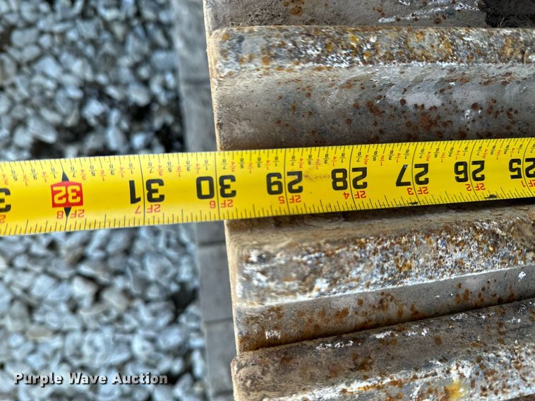 image for item OD9848 1998 John Deere 690E LC  excavator