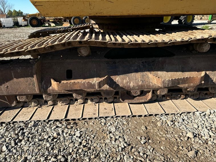 image for item OD9848 1998 John Deere 690E LC  excavator