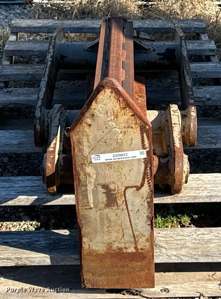 image for item OD9852 2001 Geith EK18  thumb