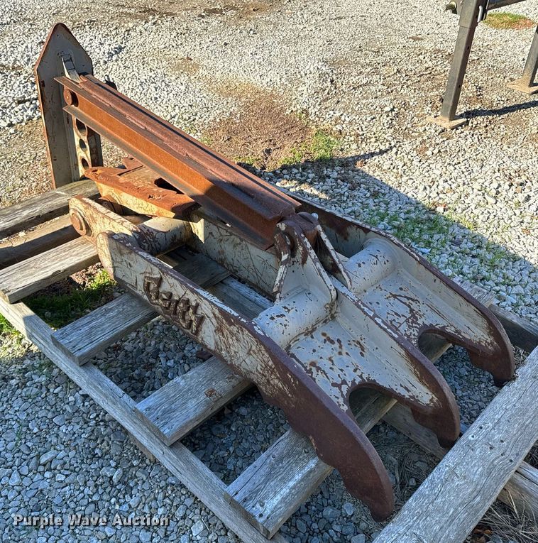 image for item OD9852 2001 Geith EK18  thumb