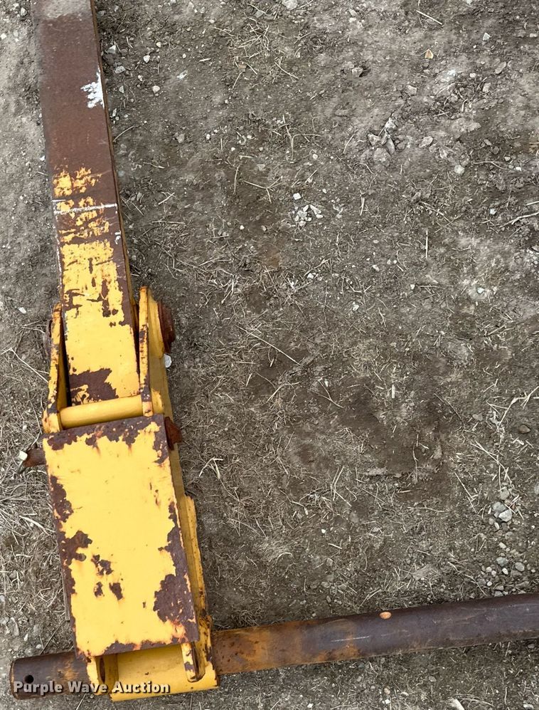 image for item OD9883 Caterpillar  flip over forks