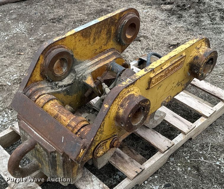 image for item OD9884 JB-Hendrix 325C  Hydraulic Quick Coupler