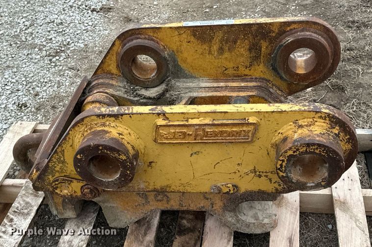 image for item OD9884 JB-Hendrix 325C  Hydraulic Quick Coupler