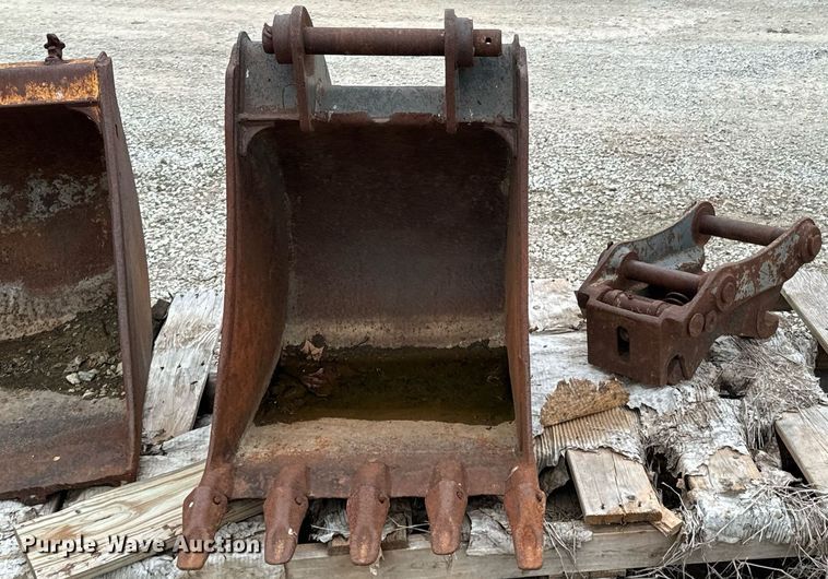 image for item OD9885 Caterpillar  excavator bucket
