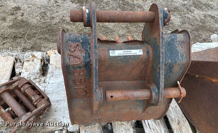 image for item OD9885 Caterpillar  excavator bucket