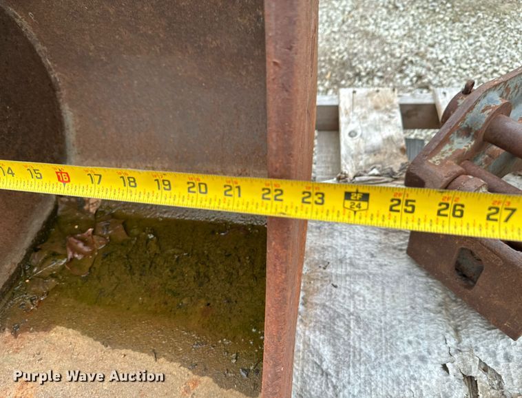 image for item OD9885 Caterpillar  excavator bucket