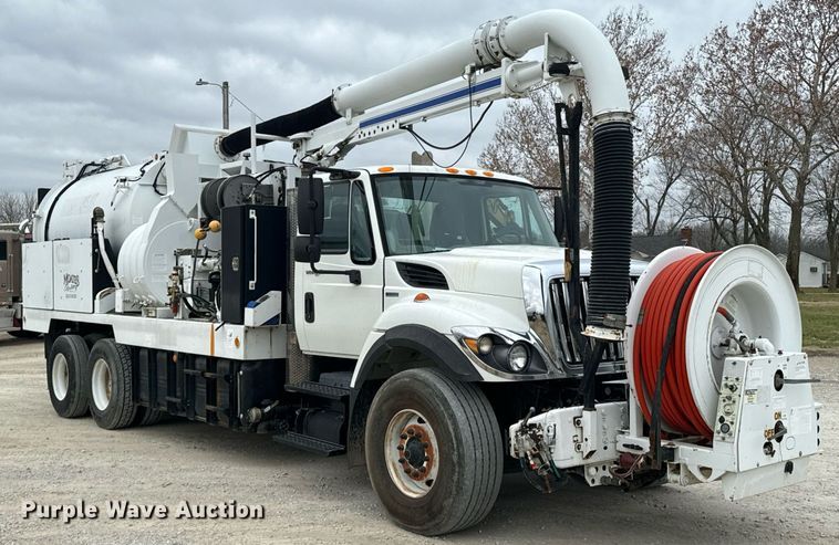 image for item OD9890 2009 International 7400  sewer jetter truck