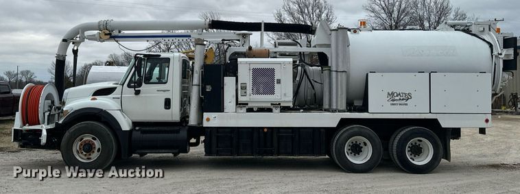 image for item OD9890 2009 International 7400  sewer jetter truck
