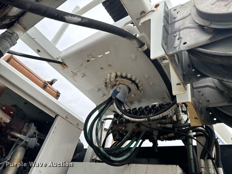 image for item OD9890 2009 International 7400  sewer jetter truck