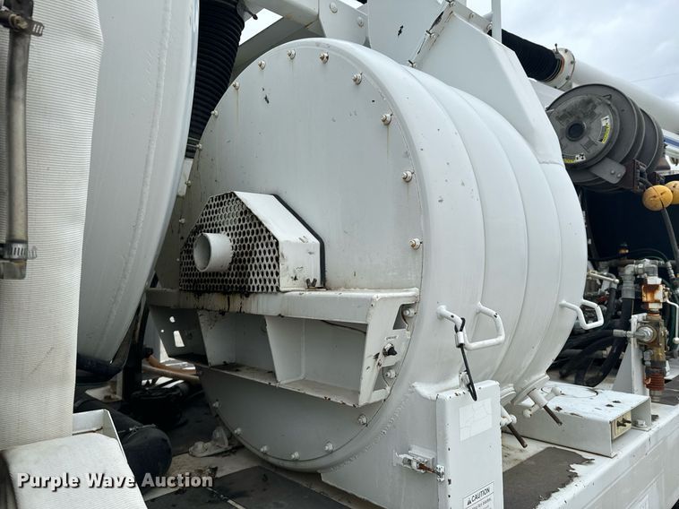 image for item OD9890 2009 International 7400  sewer jetter truck