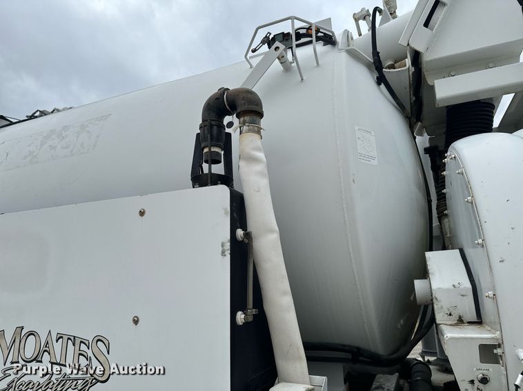 image for item OD9890 2009 International 7400  sewer jetter truck