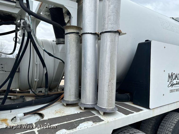 image for item OD9890 2009 International 7400  sewer jetter truck