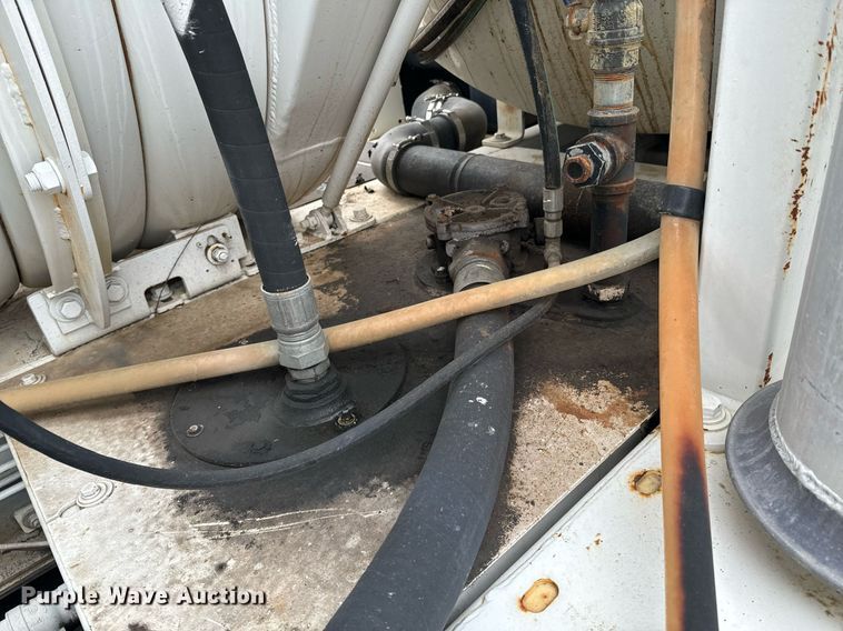 image for item OD9890 2009 International 7400  sewer jetter truck