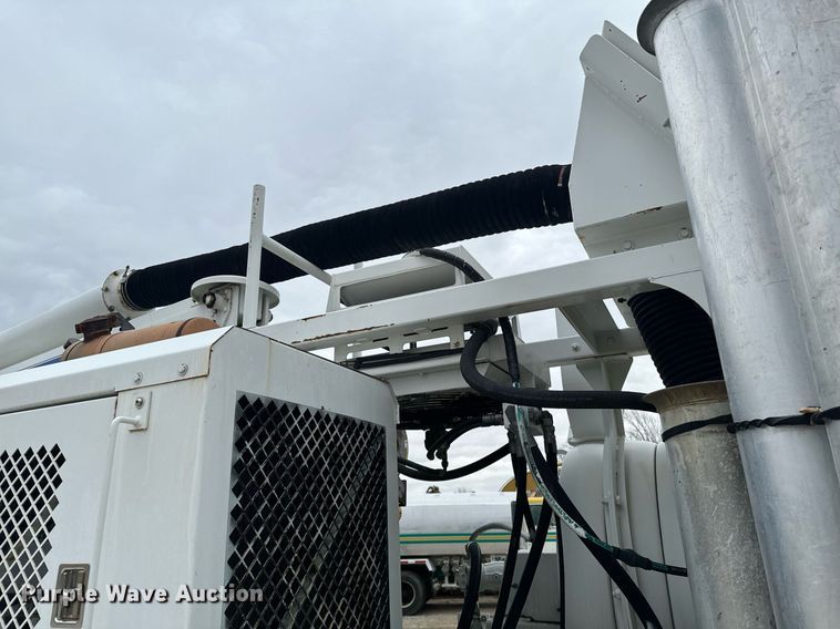 image for item OD9890 2009 International 7400  sewer jetter truck