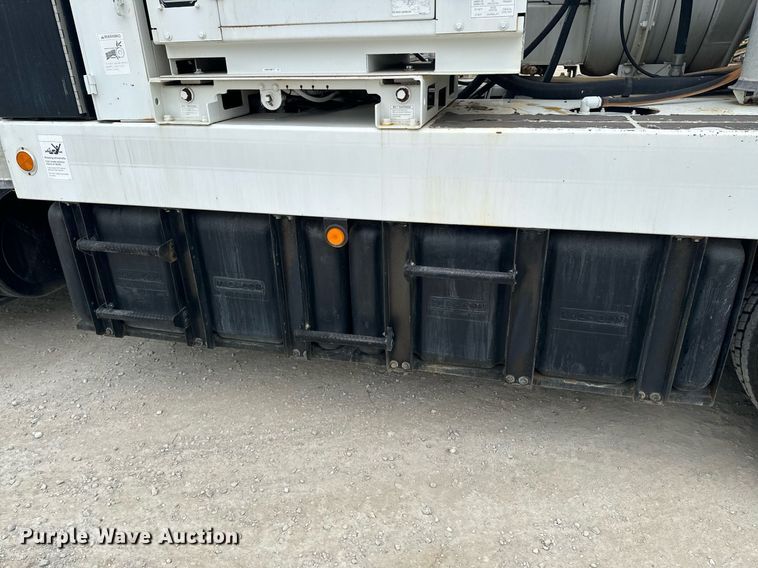 image for item OD9890 2009 International 7400  sewer jetter truck