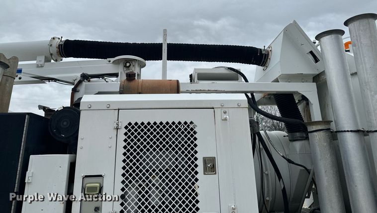 image for item OD9890 2009 International 7400  sewer jetter truck