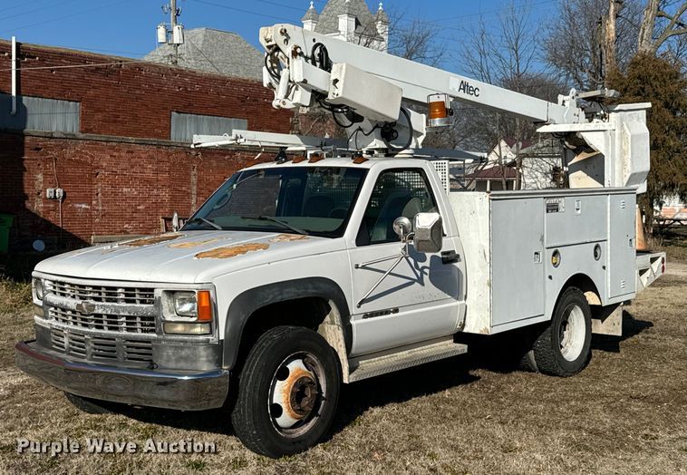 image for item OD9911 1999 Chevrolet 3500 HD bucket truck