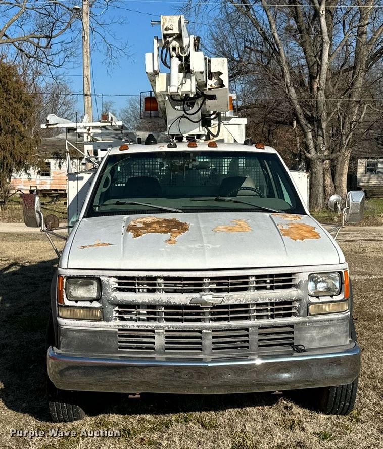 image for item OD9911 1999 Chevrolet 3500 HD bucket truck