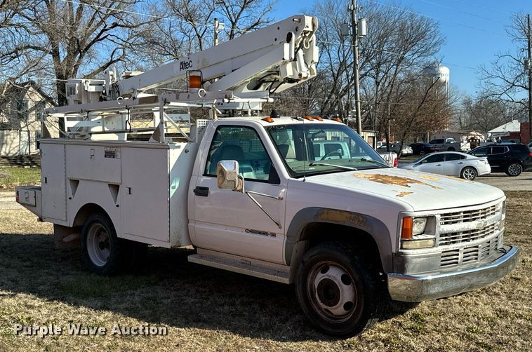 image for item OD9911 1999 Chevrolet 3500 HD bucket truck