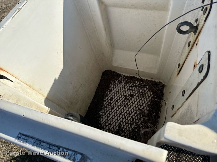 image for item OD9911 1999 Chevrolet 3500 HD bucket truck